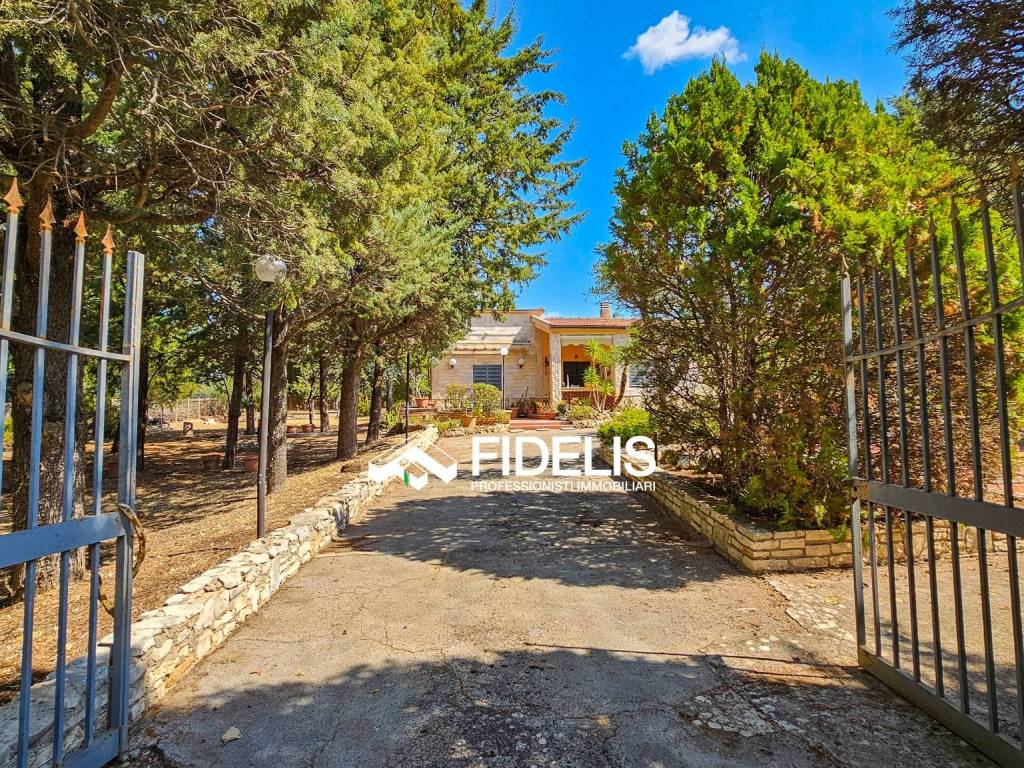 Villa a Andria in Viale Federico II di Svevia - Foto 4