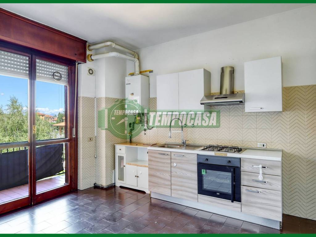 Appartamento a Varese in Via Talizia - Foto 4