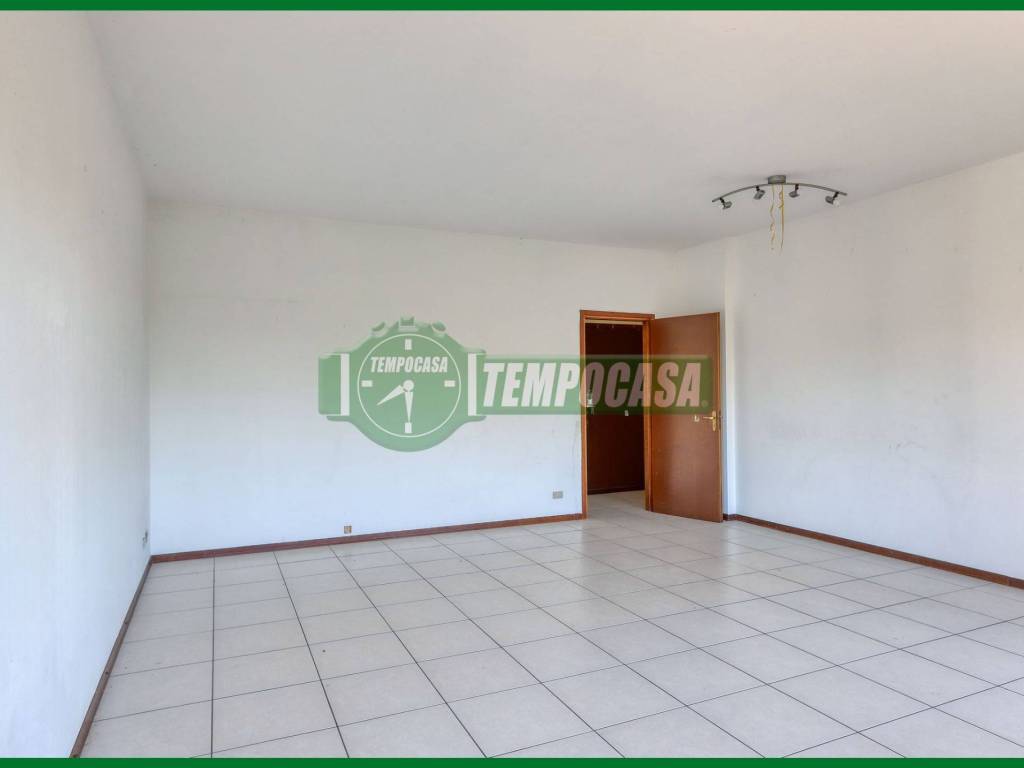 Appartamento a Varese in Via Talizia - Foto 4