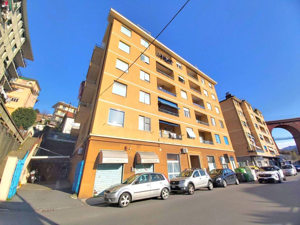 Appartamento a Genova in Via Campomorone - Foto 3