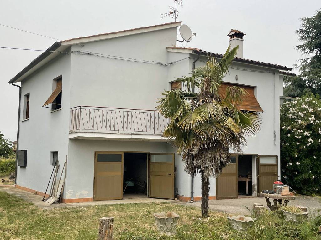 Villa a Monte san savino in Via Don Riccardo Aguzzi, 61 - Foto 5