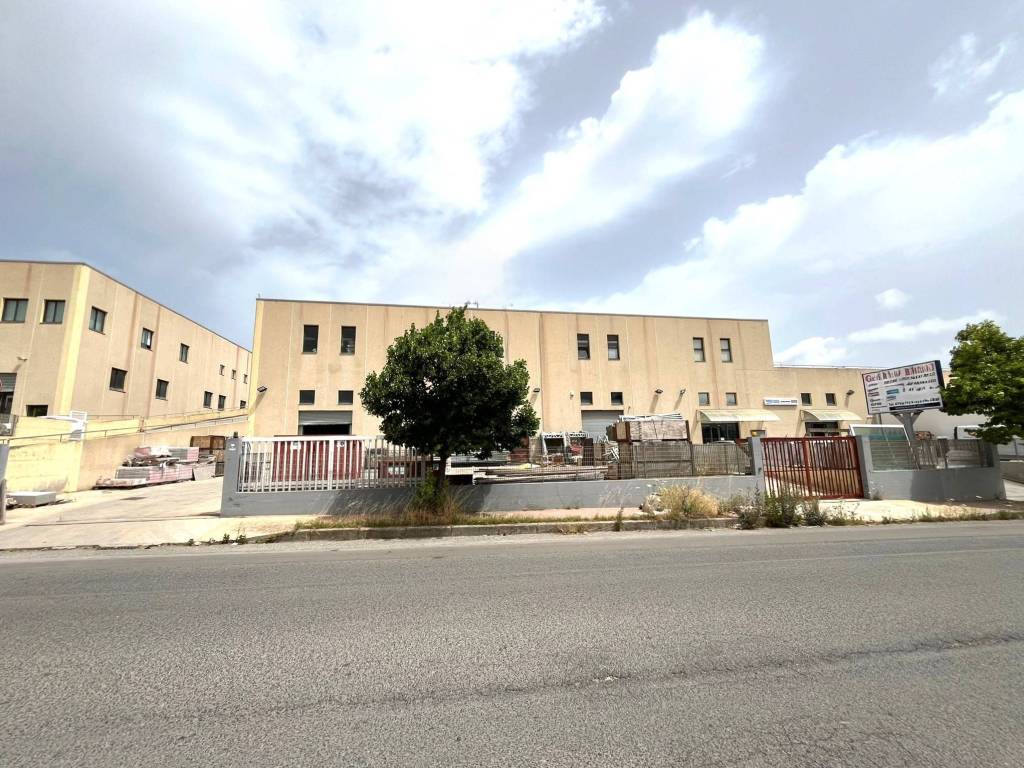 Immobile a Sassari in Via Predda Niedda Strada 28 - Foto 2