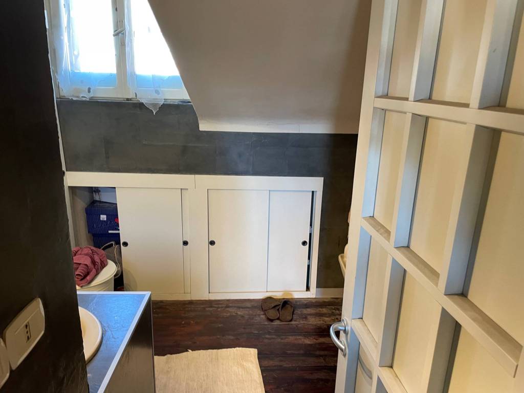 Attico / mansarda a Ventimiglia in Via Camillo Benso di Cavour - Foto 3