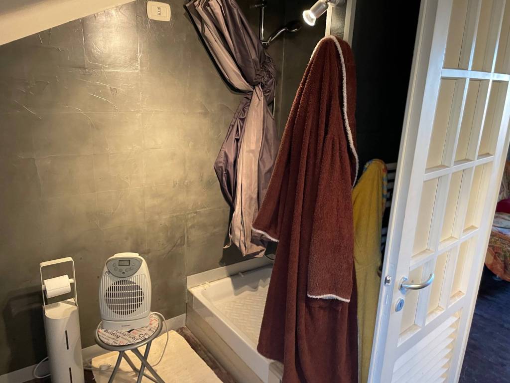 Attico / mansarda a Ventimiglia in Via Camillo Benso di Cavour - Foto 4