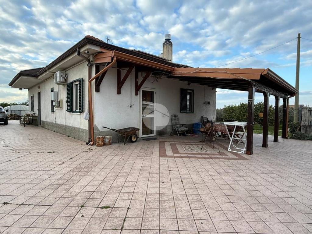 Villa a Corigliano-rossano in VIA PARIGI, 14 - Foto 2