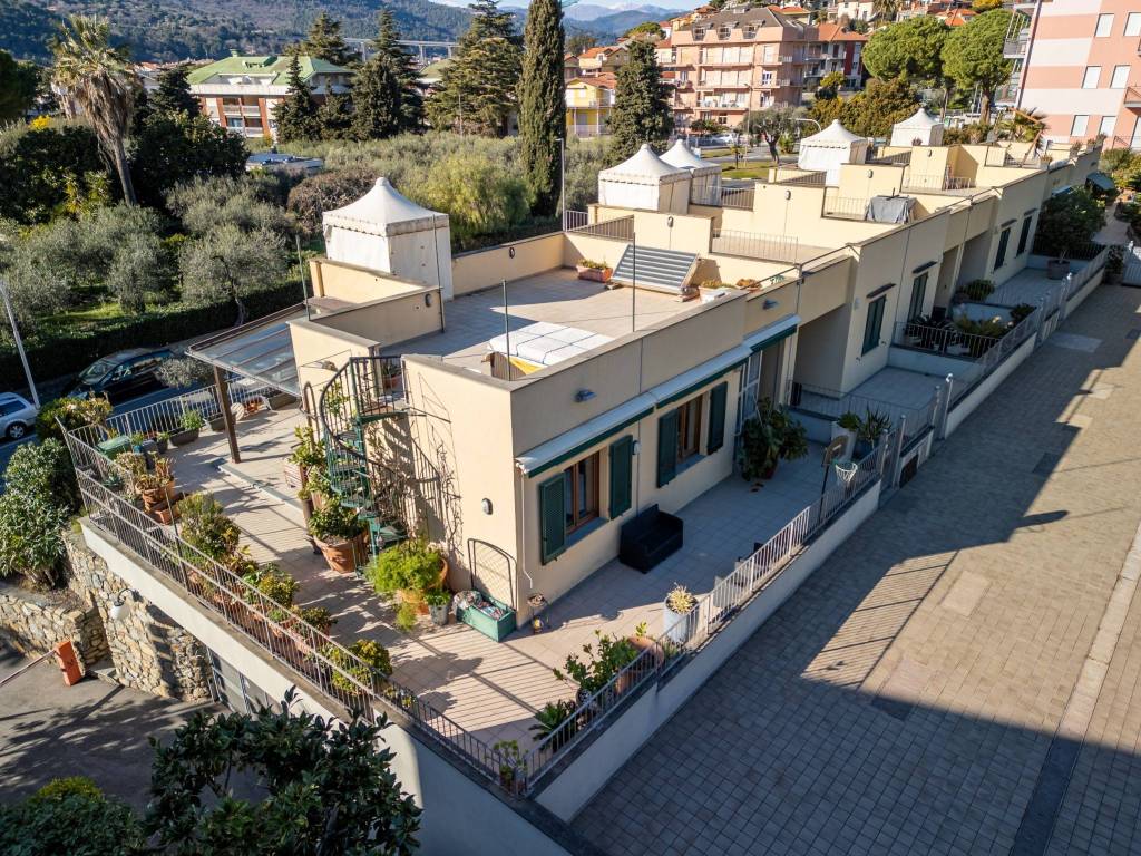Villetta a schiera a Andora in Via Caffaro, 4 - Foto 2