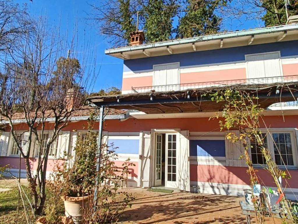 Villa a Bra in Strada Montelupa - Foto 2