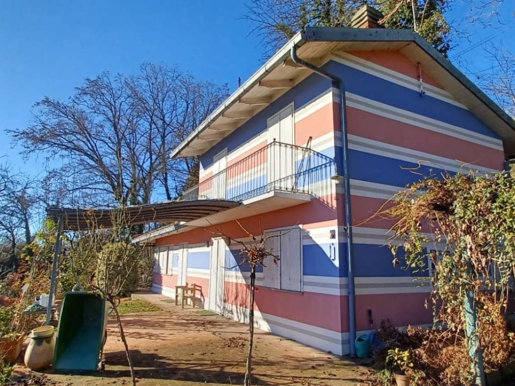 Villa a Bra in Strada Montelupa - Foto 3