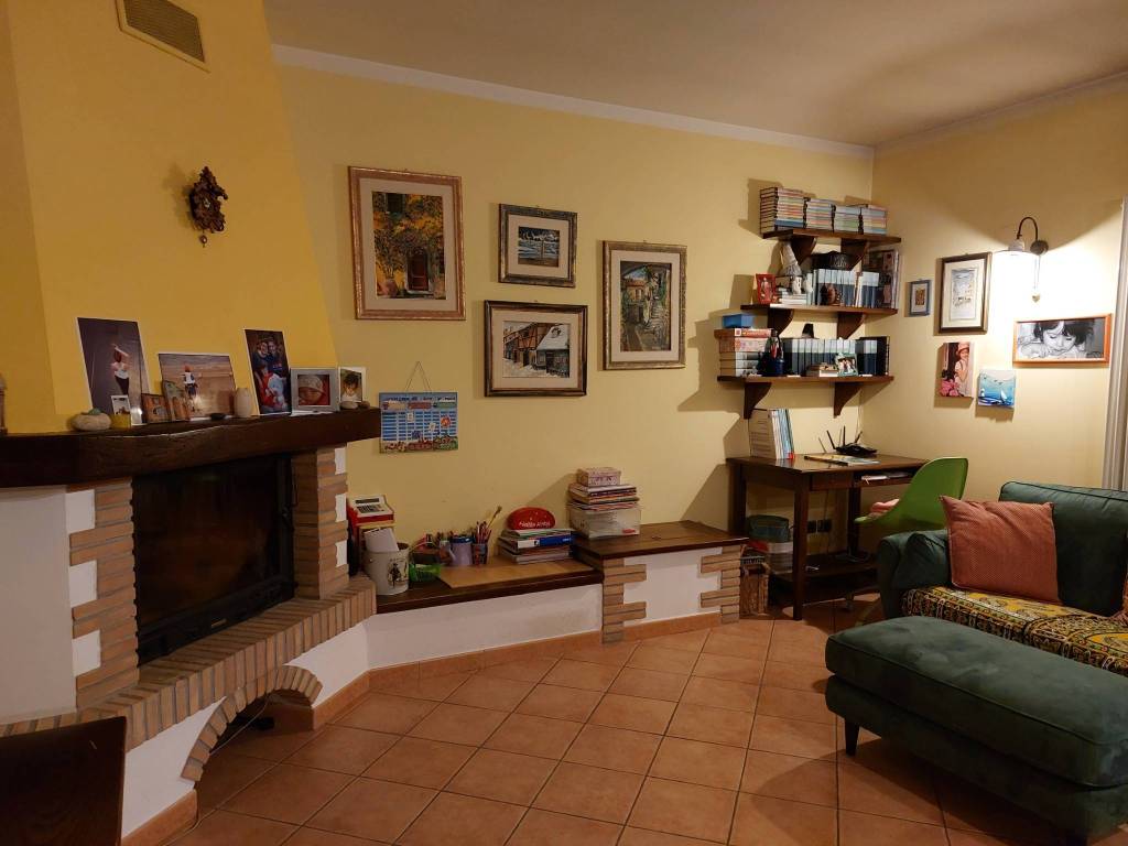 Appartamento a Matelica in Strada Statale Muccese - Foto 2