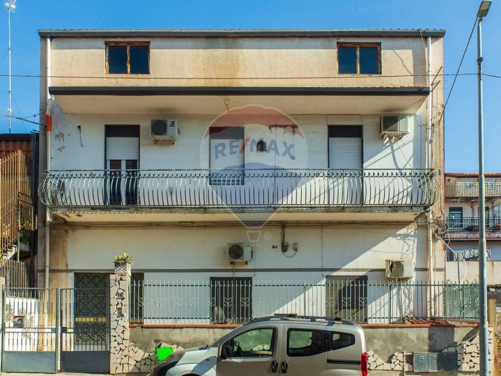 Casa indipendente a Catania in Via delle Corolle, 44 - Foto 2