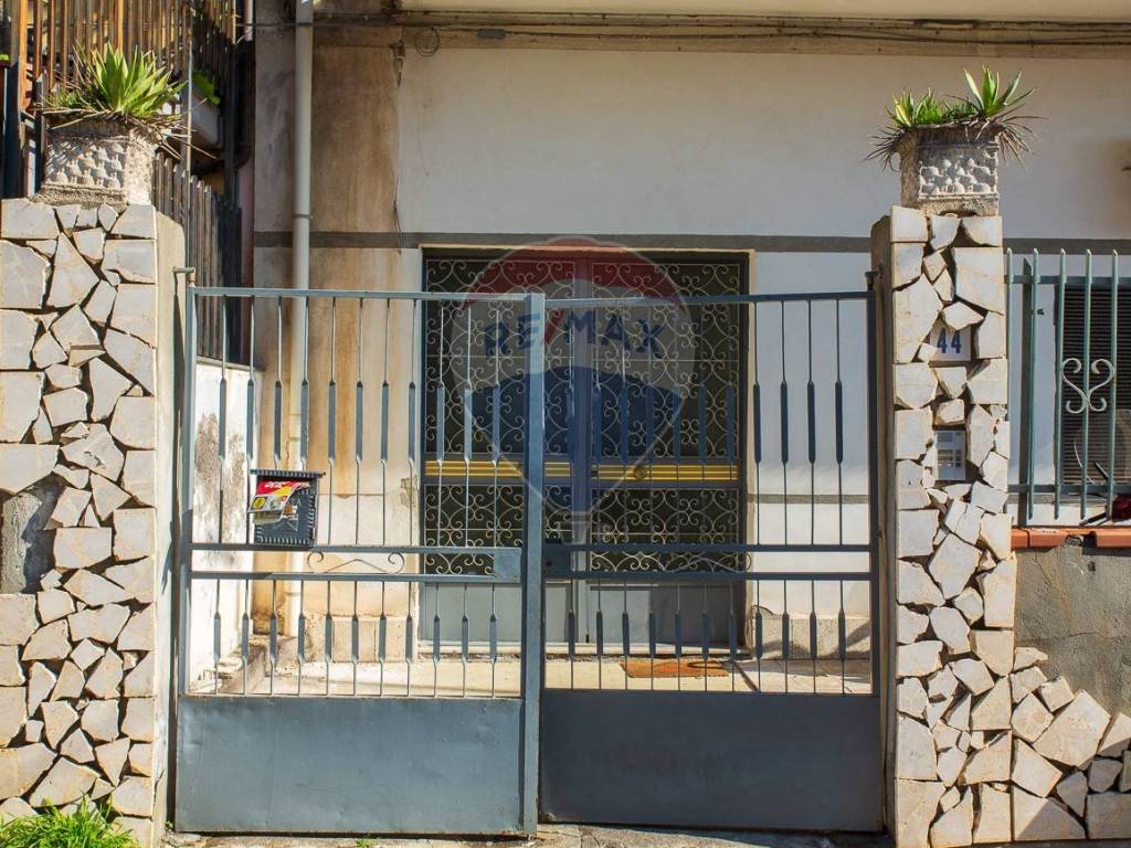 Casa indipendente a Catania in Via delle Corolle, 44 - Foto 3