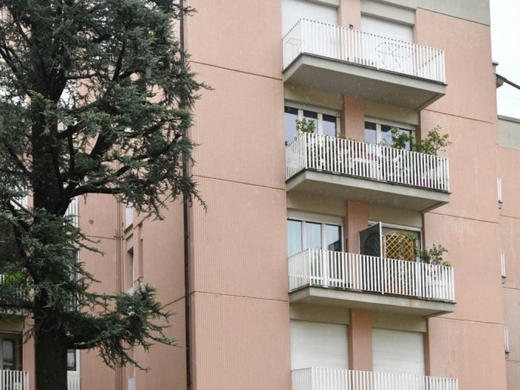 Appartamento a Lecco in Corso Giacomo Matteotti, 16 - Foto 3