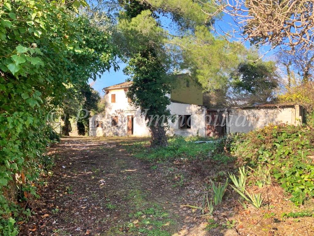 Casa indipendente a Ponzano di fermo in Contrada Capparuccia, 34 - Foto 3