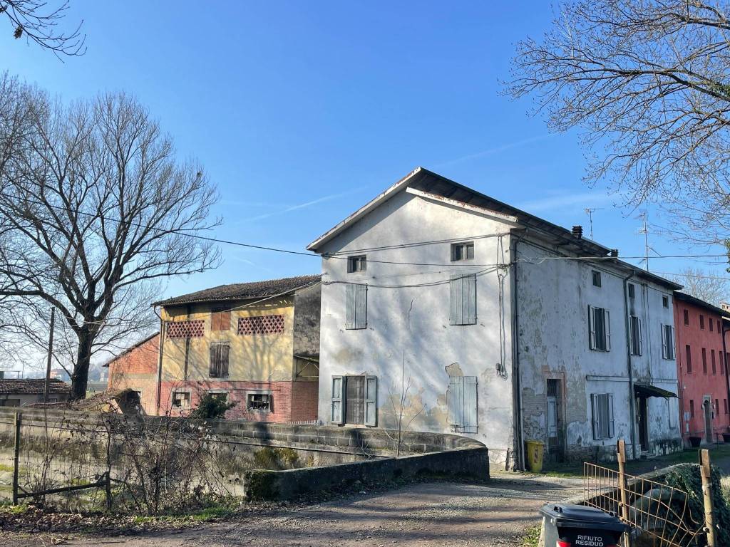 Rustico / casale a Torrile in Strada Argine del Naviglio - Foto 2