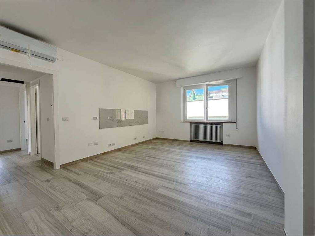 Appartamento a Riccione in Viale Baracca, 26 - Foto 2