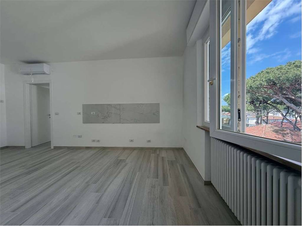 Appartamento a Riccione in Viale Baracca, 26 - Foto 3
