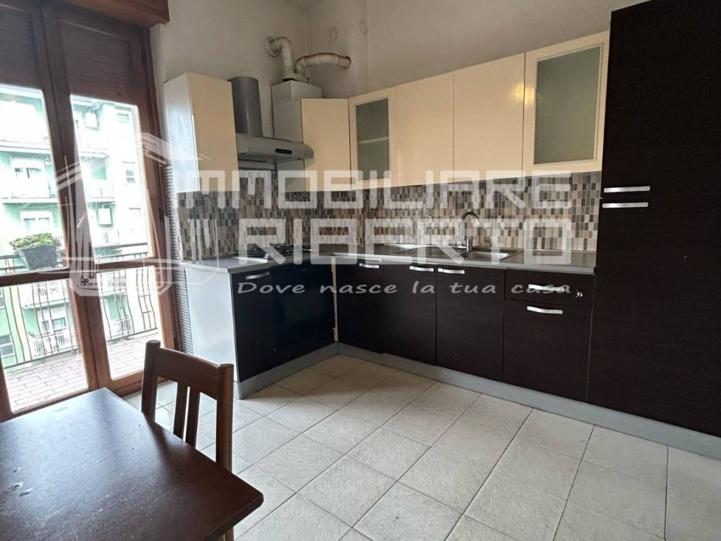 Appartamento a Nova milanese in Via Giuseppe Garibaldi, 138 - Foto 4