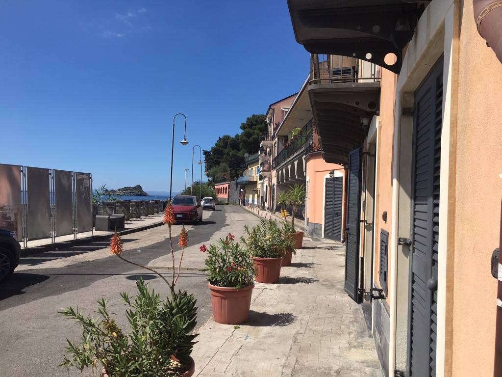 Palazzo / stabile a Acireale in Via Garitta - Foto 2