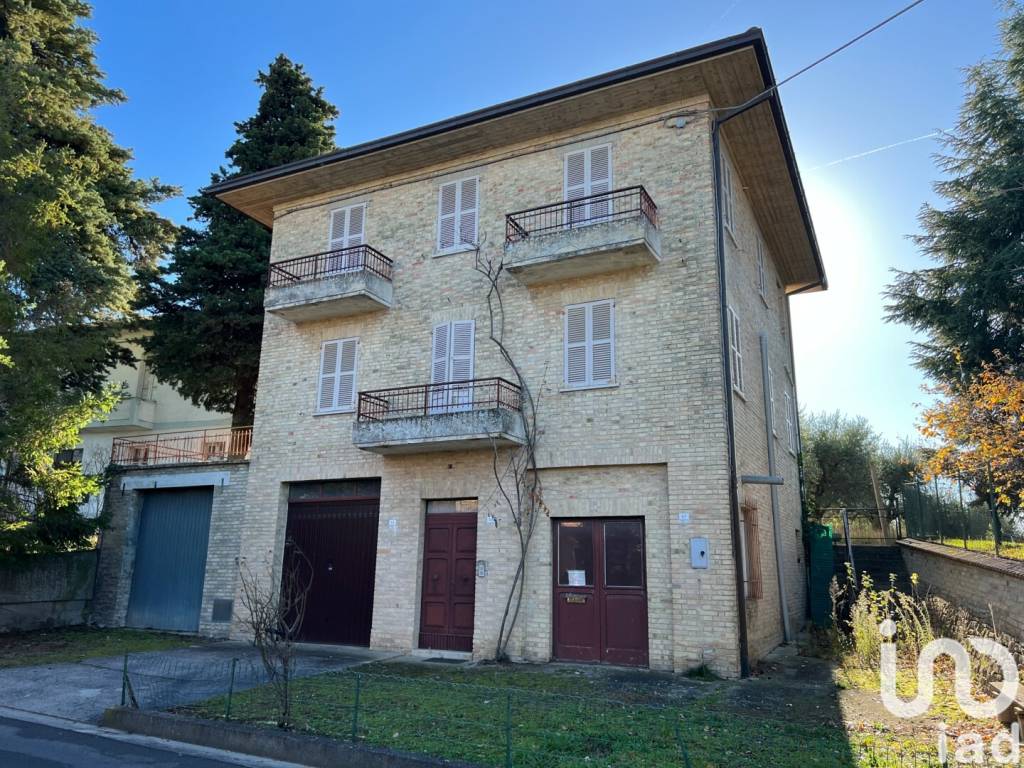 Villa a Monsampietro morico in Frazione Sant'Elpidio Morico - Foto 2