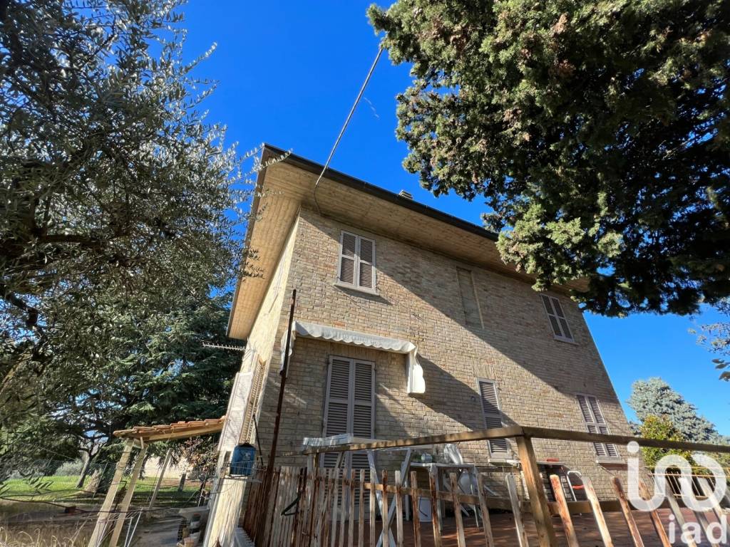 Villa a Monsampietro morico in Frazione Sant'Elpidio Morico - Foto 5