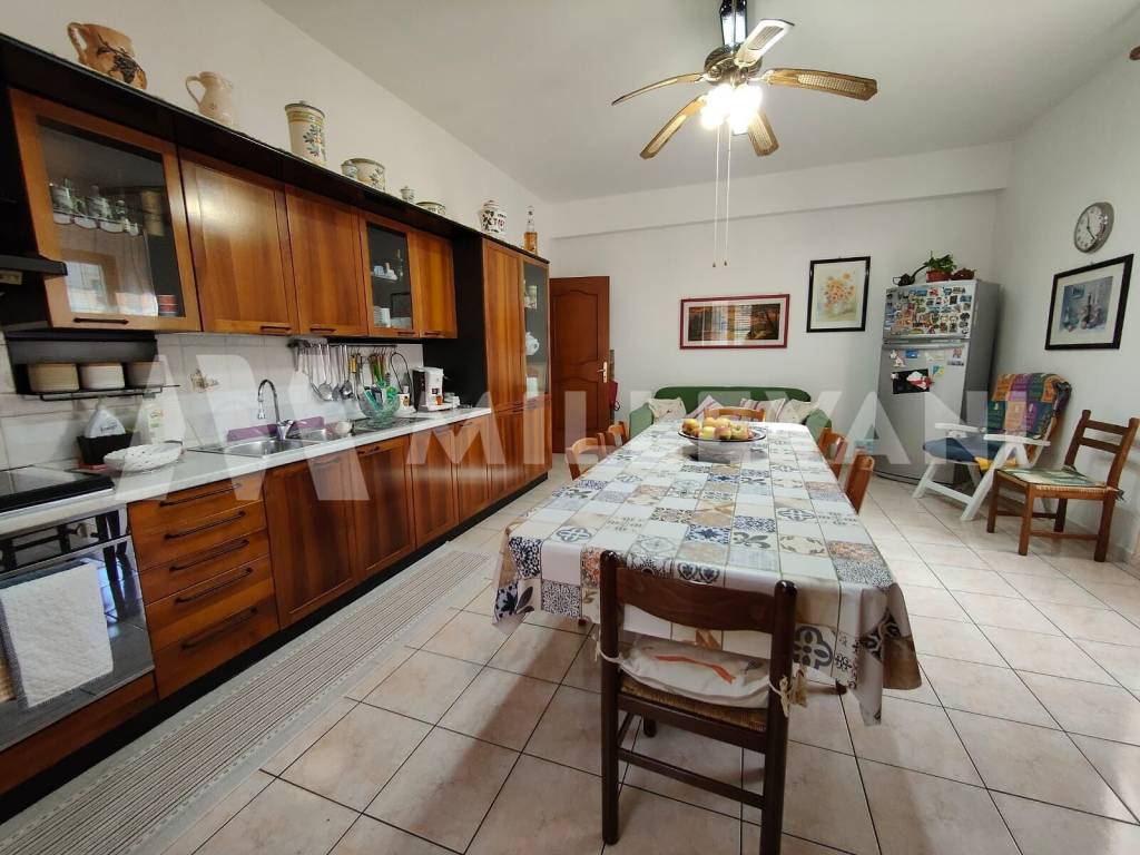 Appartamento a Scicli in Corso Giuseppe Garibaldi, 71 - Foto 3