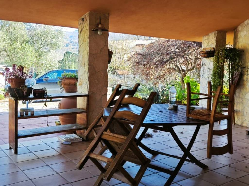 Villa a Santo stefano di rogliano in Via Don Battista Nigro - Foto 3