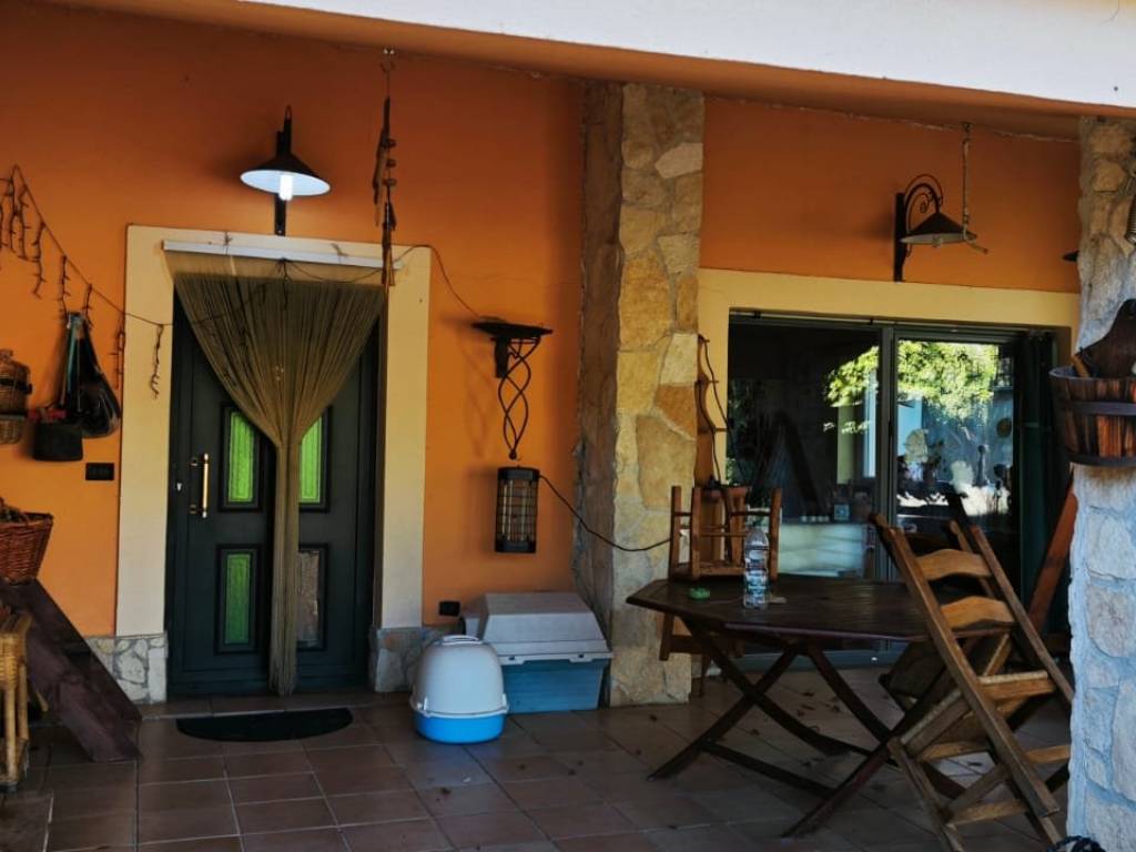 Villa a Santo stefano di rogliano in Via Don Battista Nigro - Foto 4