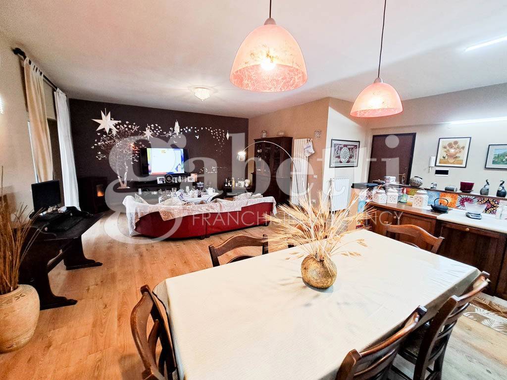 Appartamento a Castel volturno in Viale delle Gazanie - Foto 4