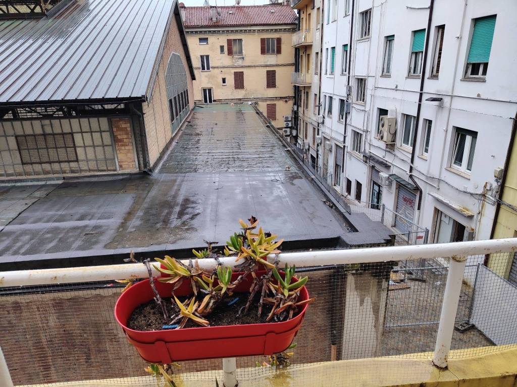 Appartamento a Ancona in Via Magenta - Foto 2