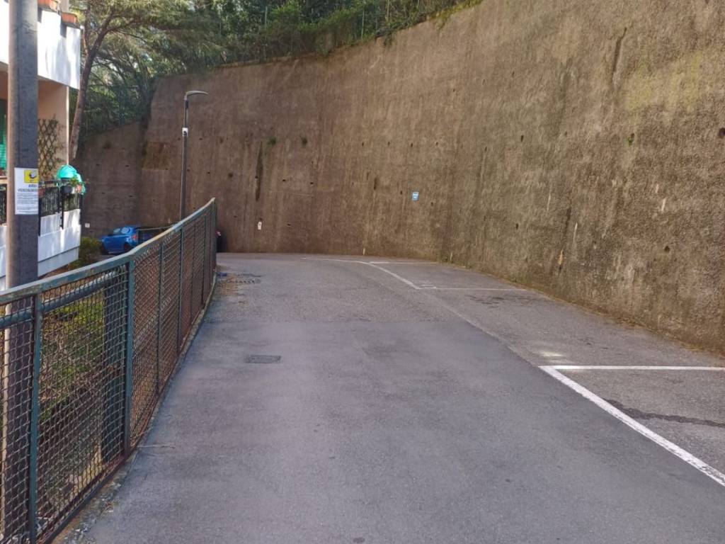 Box / garage a Genova in Via Franco Antolini, 14 - Foto 3