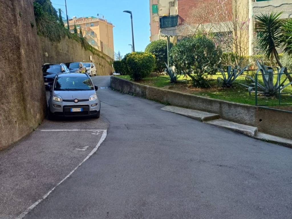 Box / garage a Genova in Via Franco Antolini, 14 - Foto 5