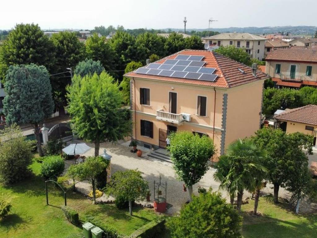 Villa a Alessandria in Via Ernesto Torre, 19 - Foto 2