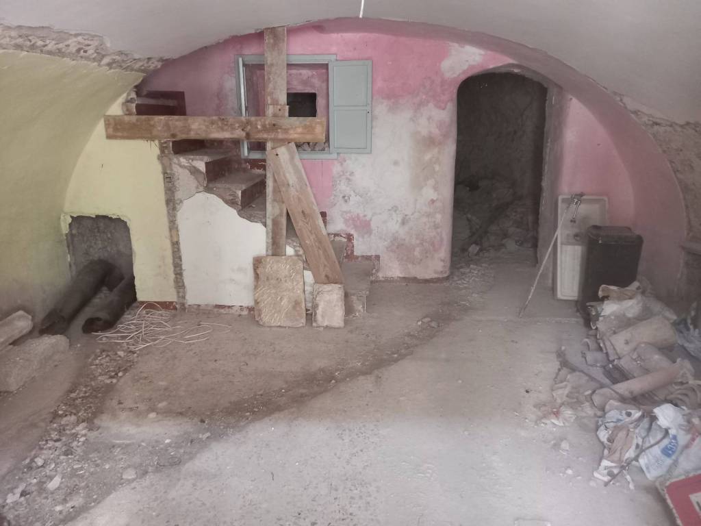 Casa indipendente a Santo stefano di sessanio in Via Roma - Foto 2