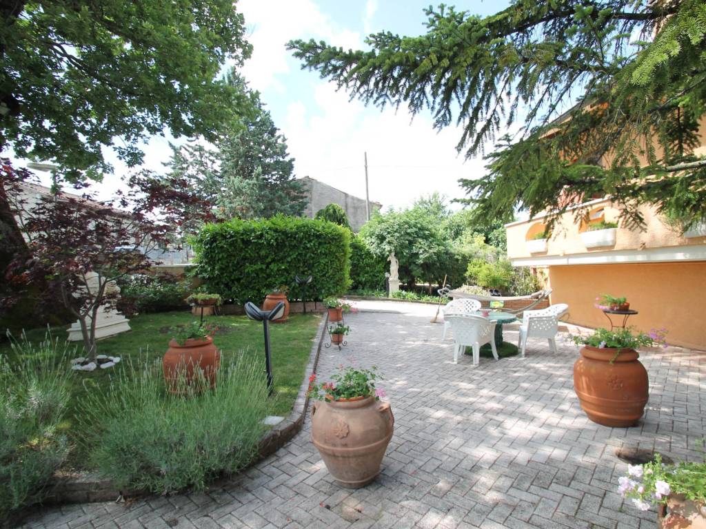 Villa a Fabriano in Frazione San Donato - Foto 3
