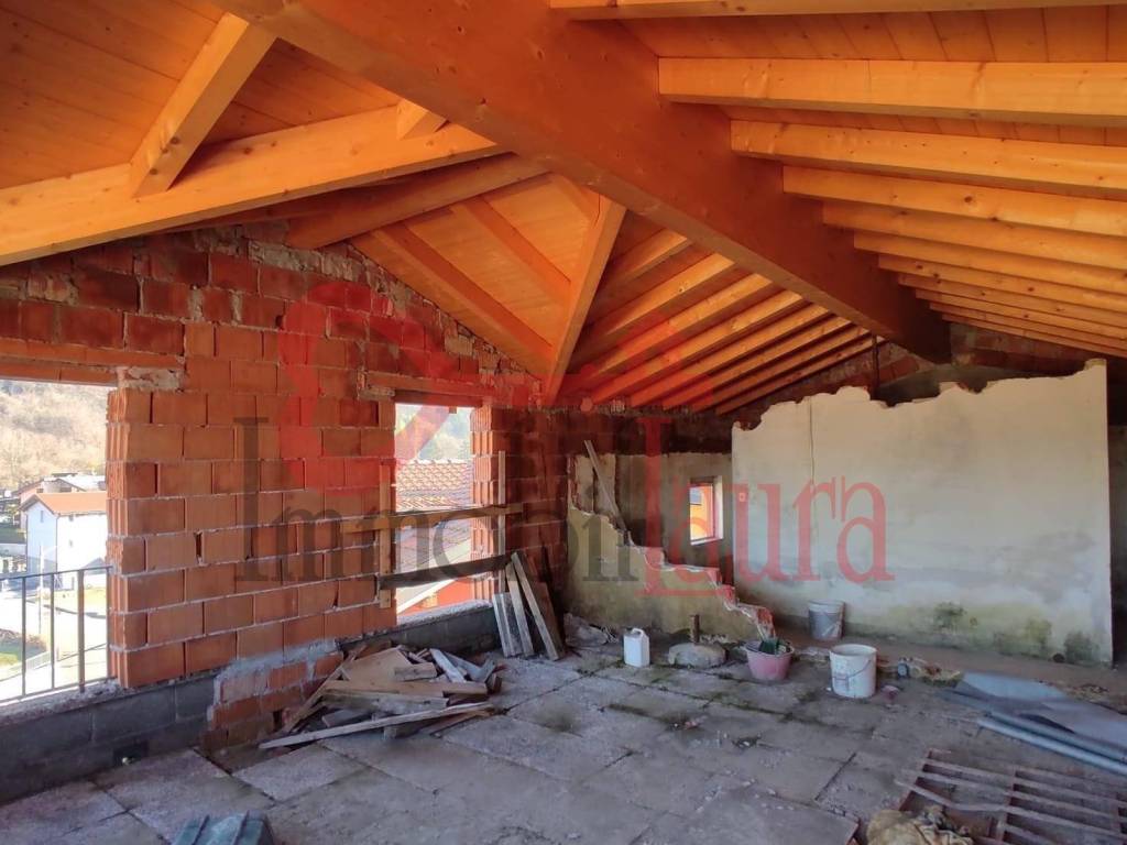 Rustico / casale a Bisuschio - Foto 3