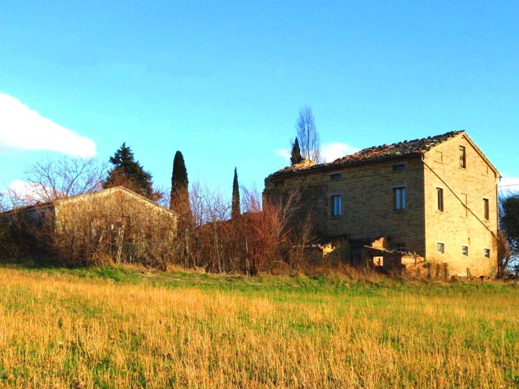 Rustico / casale a Loro piceno in Contrada Fiastra - Foto 2