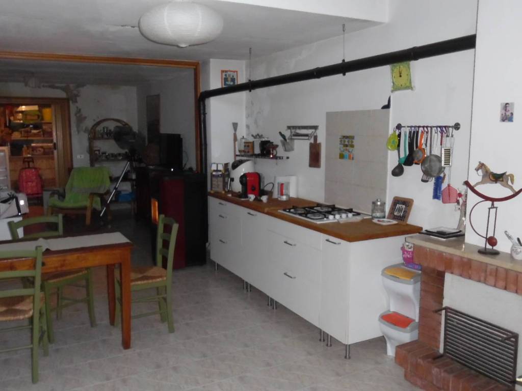 Appartamento a Calitri in Via Santa Lucia, 7 - Foto 2
