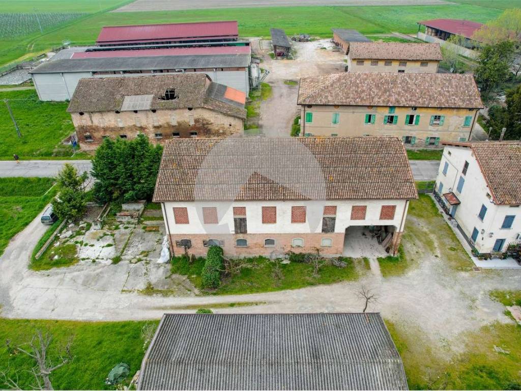 Rustico / casale a Reggio emilia in Via Werter Asseverati, 29 - Foto 3