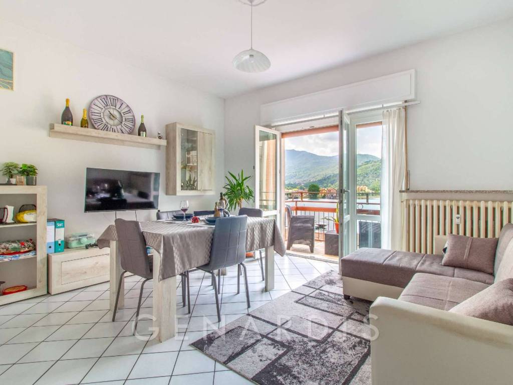 Appartamento a Porto ceresio in Via Roma 30 - Foto 5