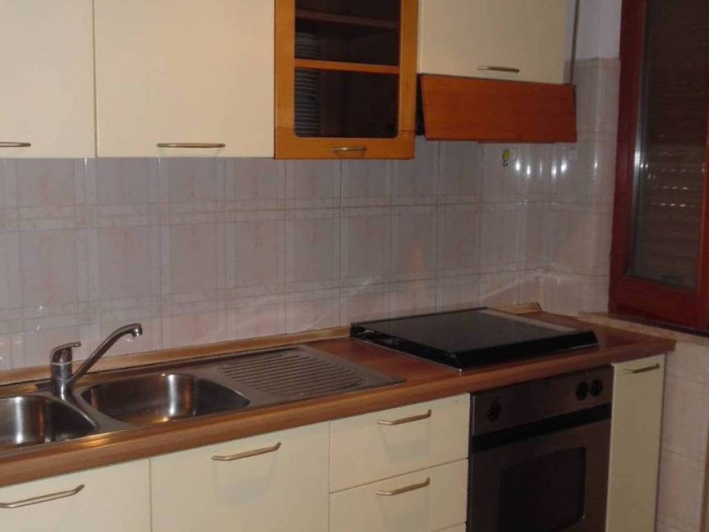 Casa indipendente a San benedetto del tronto in Via C. L . Gabrielli - Foto 4