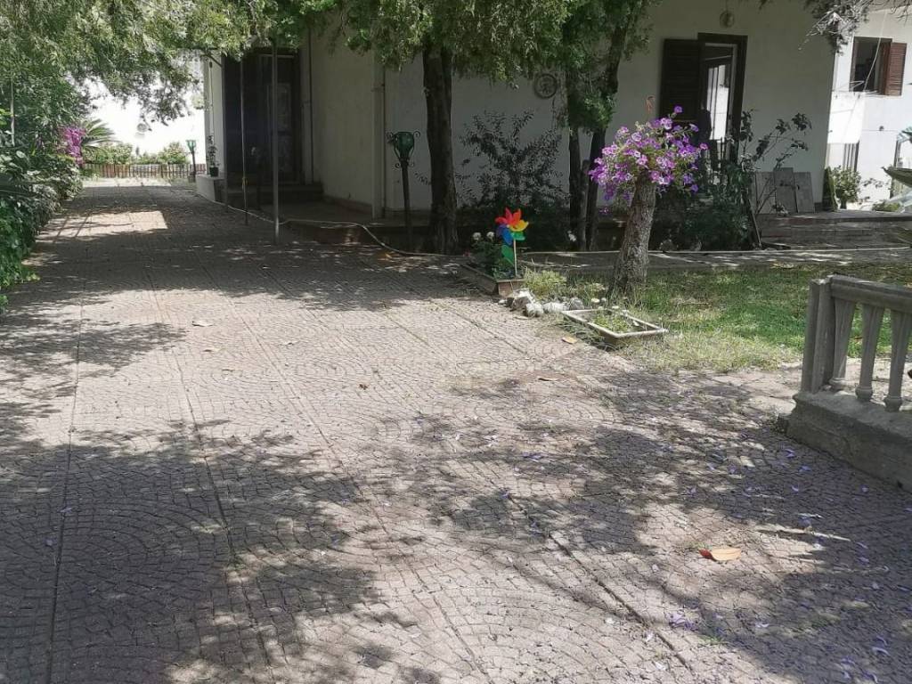 Villa a Satriano in Via Bernardino Telesio - Foto 3