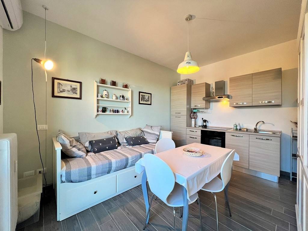 Appartamento a Peschiera del garda in Viale degli Alpini - Foto 4