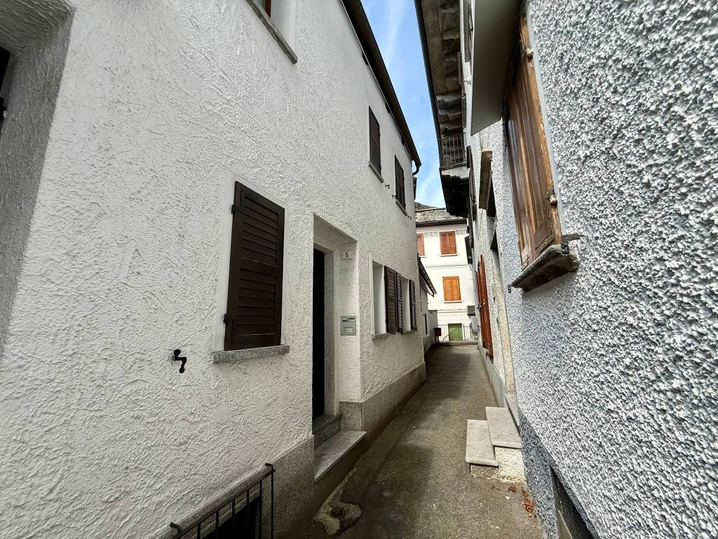 Appartamento a Toceno in Via Don Lorenzo Maria Cantadore, 5 - Foto 5