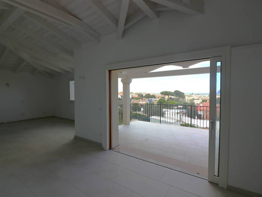 Villa a Loiri porto san paolo in via Tiziano, 2 - Foto 4