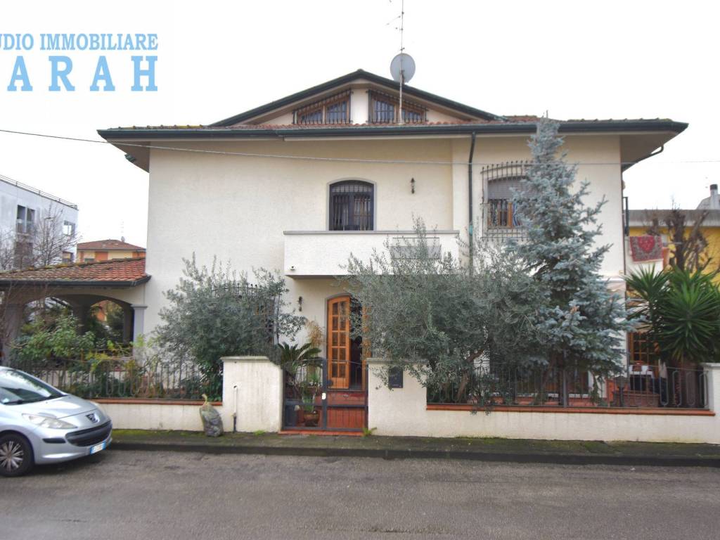 Casa indipendente a Viareggio in Via Dei Partigiani, 54 - Foto 4