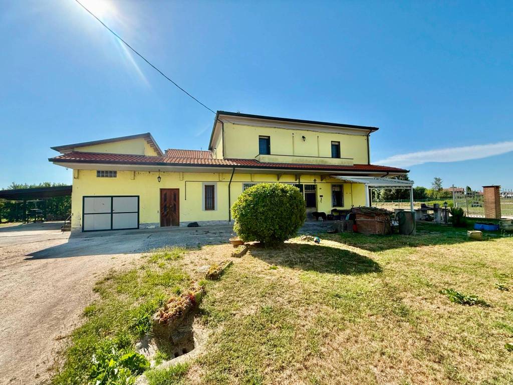 Casa indipendente a Alfonsine in Via Passetto, 106 - Foto 2
