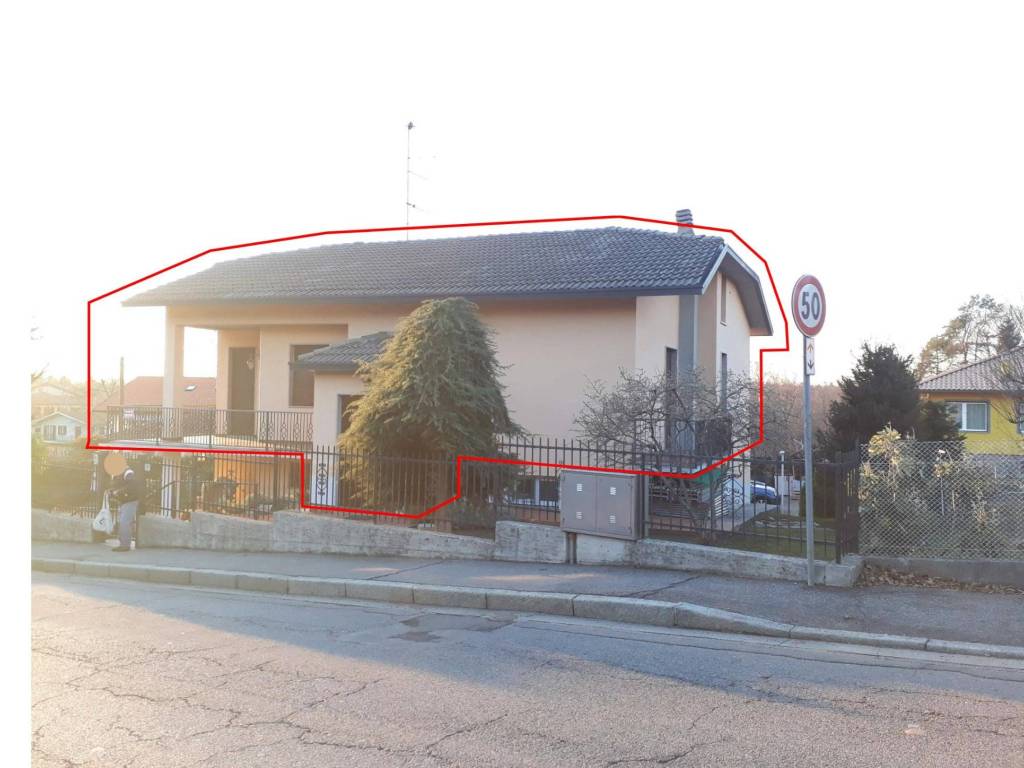 Appartamento a Castelnuovo bozzente in Via Roma, 11 - Foto 2