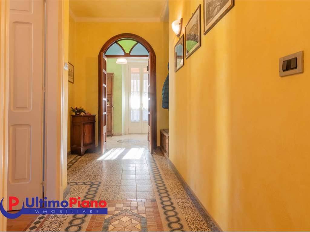 Appartamento a Aosta in Via Laurent Cérise, 15 - Foto 4