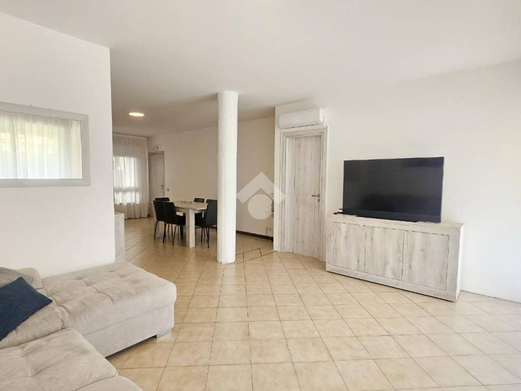 Appartamento a Induno olona in Via sacro monte, 6 - Foto 2