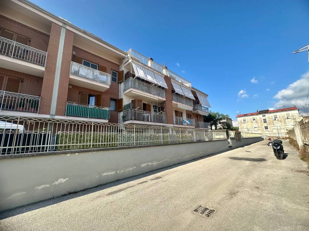 Appartamento a Caserta in Via Orvieto - Foto 2